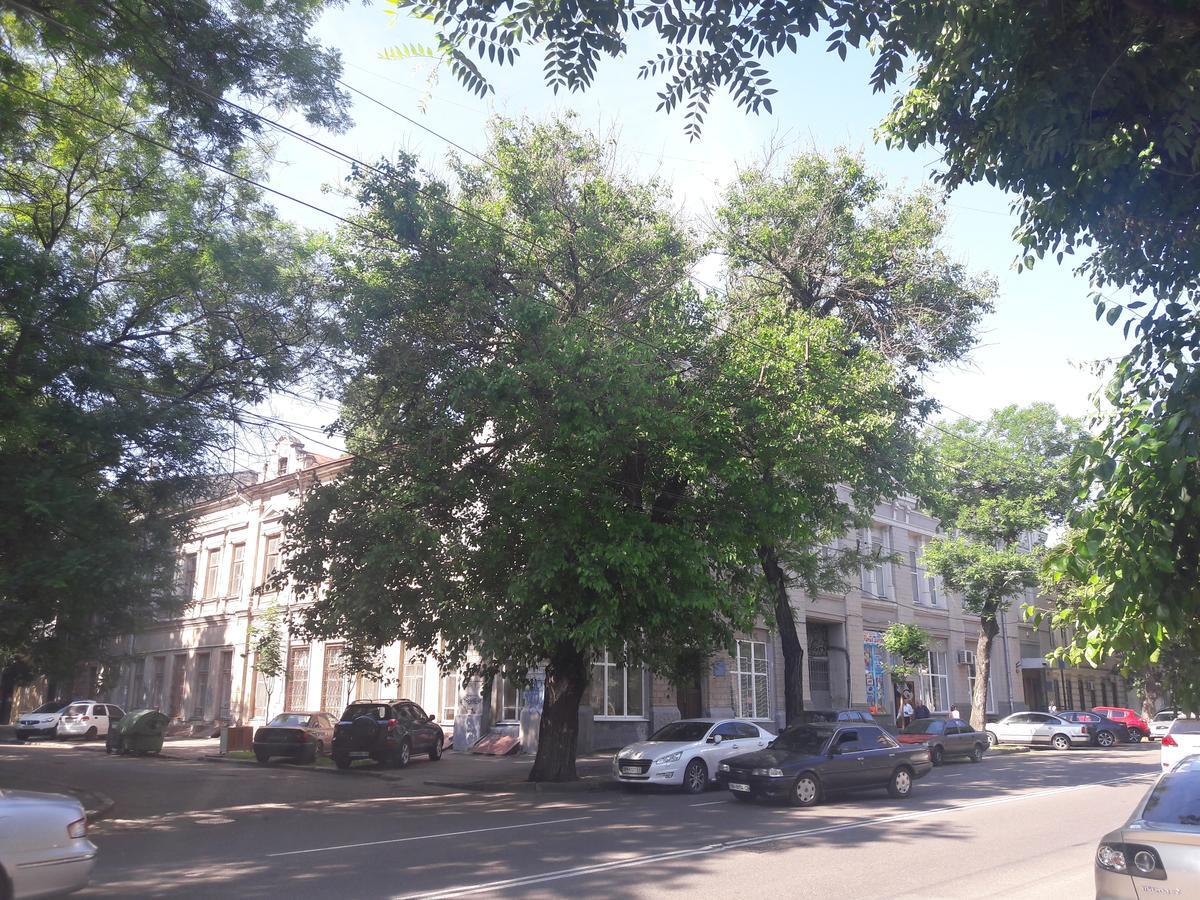 Centr, More, Dwuhurovnevaya Svoya 2 - Comn Quartira, Do 6 Chel. Apartment Odessa Exterior photo